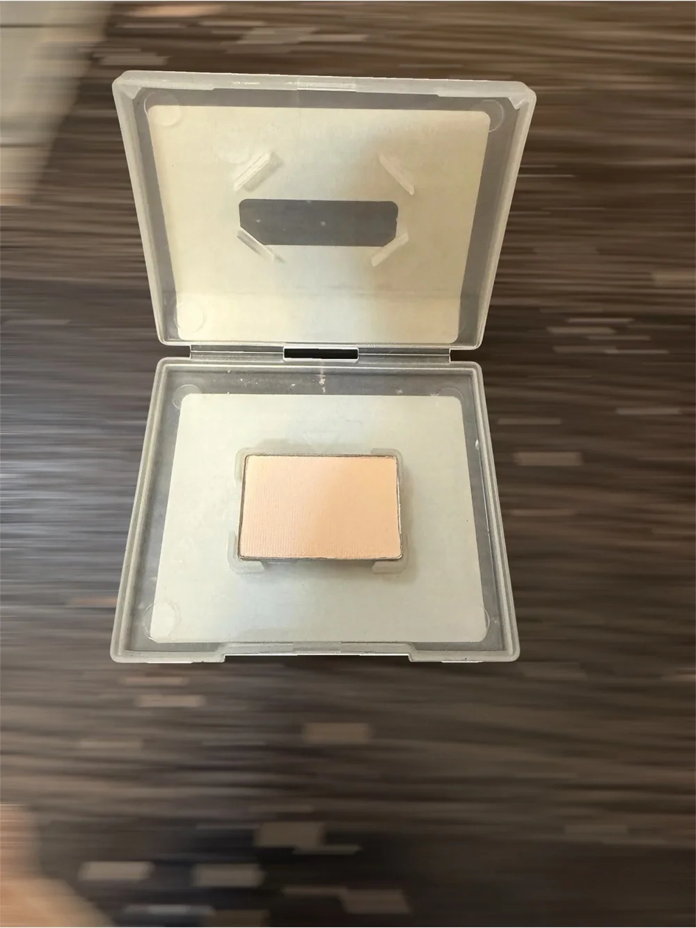 Mary Kay Mineral Eye Color - Sweet Cream (Creamy Beige)